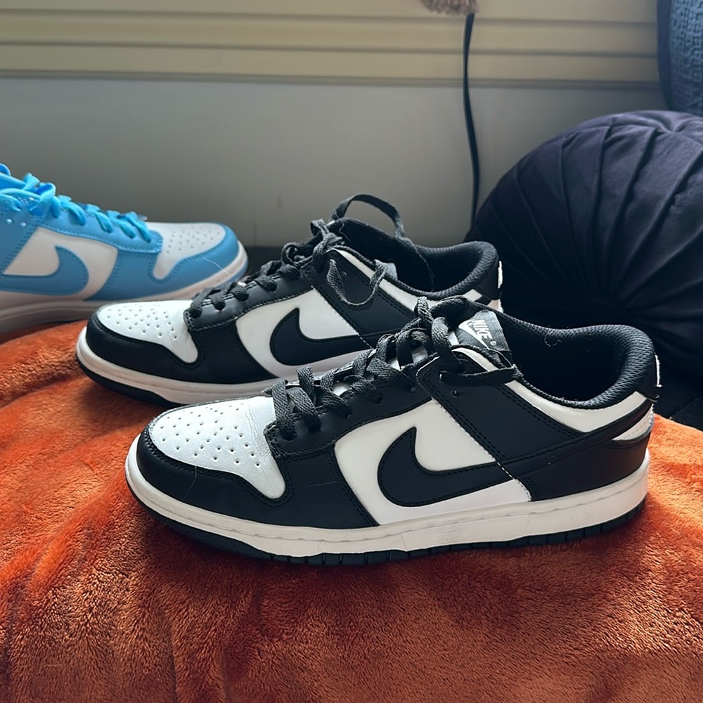 low Nike dunks “Panda Dunks”